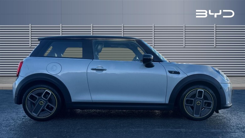 MINI Hatchback 135kW Cooper S Level 3 33kWh 3dr Auto Electric Hatchback